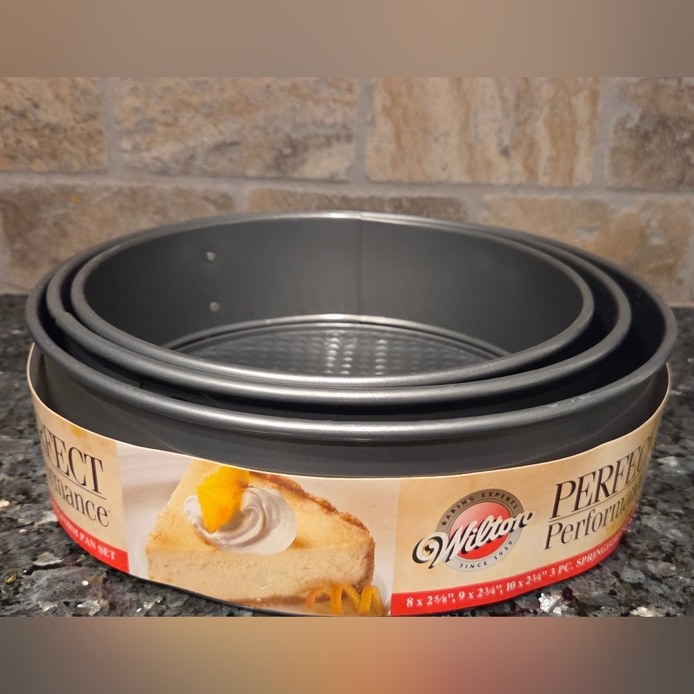 Wilton Springform Cake Pan Set - Picture 3 of 4